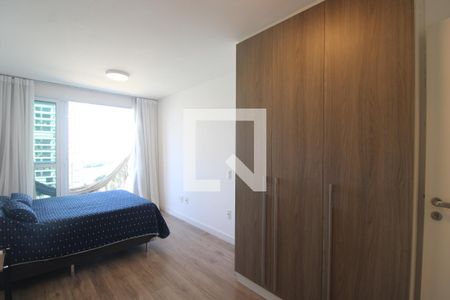 Suíte 1 de apartamento para alugar com 2 quartos, 80m² em Barra Olímpica, Rio de Janeiro