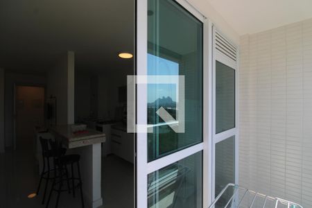 Sala - Varanda de apartamento para alugar com 2 quartos, 80m² em Barra Olímpica, Rio de Janeiro