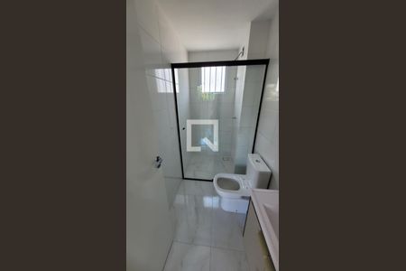 Banheiro de kitnet/studio para alugar com 1 quarto, 44m² em Vila Nova das Belezas, São Paulo