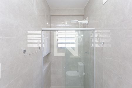 Banheiro de apartamento para alugar com 1 quarto, 40m² em Aclimação, São Paulo