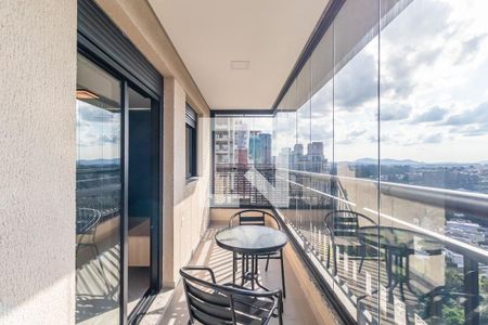 Sala/Quarto de apartamento para alugar com 1 quarto, 47m² em Empresarial 18 do Forte, Barueri