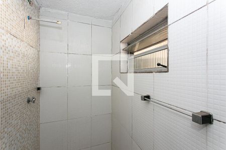 Banheiro de casa para alugar com 1 quarto, 60m² em Vila Nova Savoia, São Paulo