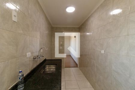 Cozinha e Área de Serviço de apartamento para alugar com 2 quartos, 49m² em Conjunto Habitacional Jova Rural, São Paulo