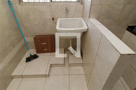 Cozinha e Área de Serviço de apartamento para alugar com 2 quartos, 49m² em Conjunto Habitacional Jova Rural, São Paulo