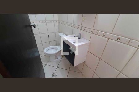 Lavabo de casa para alugar com 3 quartos, 190m² em Bandeiras, Osasco