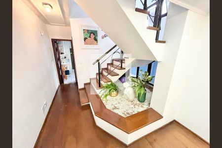Sala de casa à venda com 3 quartos, 250m² em Jardim São Paulo, São Paulo