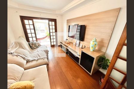 Sala de casa à venda com 3 quartos, 250m² em Jardim São Paulo, São Paulo