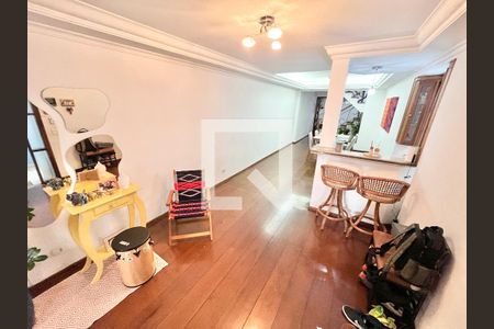 Sala de casa à venda com 3 quartos, 250m² em Jardim São Paulo, São Paulo