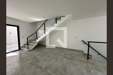 Sala de casa de condomínio à venda com 3 quartos, 178m² em Villas do Jaguari, Santana de Parnaíba