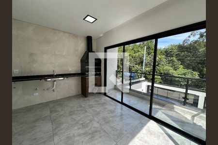 Sala de casa de condomínio à venda com 3 quartos, 178m² em Villas do Jaguari, Santana de Parnaíba