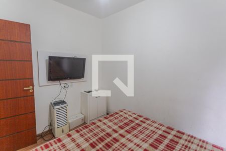 Quarto 1 de apartamento para alugar com 3 quartos, 50m² em Fernão Dias, Belo Horizonte