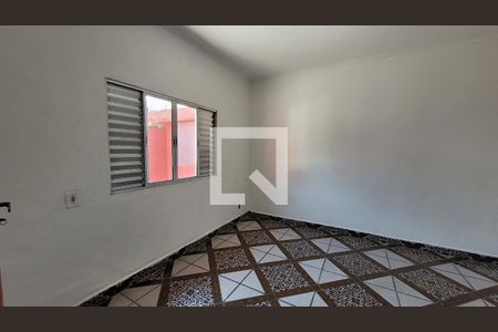 Quarto de casa para alugar com 1 quarto, 38m² em Vila Virginia, Itaquaquecetuba