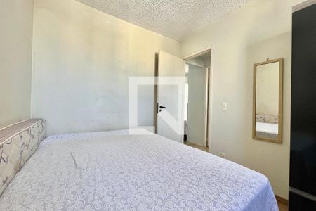 Quarto 1 de apartamento para alugar com 2 quartos, 55m² em Vila Guarani, São Paulo