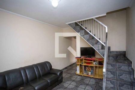 Sala de TV de casa à venda com 3 quartos, 196m² em Jardim Abc, Diadema
