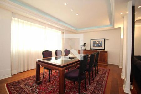 Casa à venda com 6 quartos, 435m² em Vila Cordeiro, São Paulo