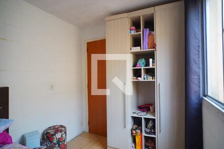 Quarto 1 de apartamento para alugar com 2 quartos, 39m² em Mário Quintana, Porto Alegre