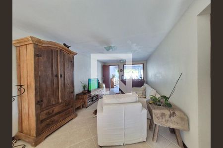 Casa à venda com 3 quartos, 162m² em Itaipu, Niterói