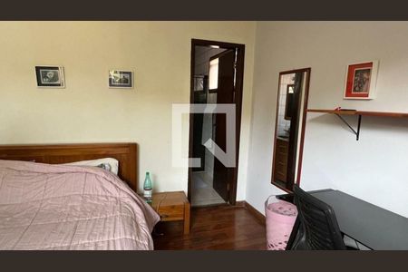 Casa à venda com 4 quartos, 271m² em Jardim Petropolis, São Paulo