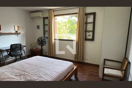 Casa à venda com 4 quartos, 271m² em Jardim Petropolis, São Paulo