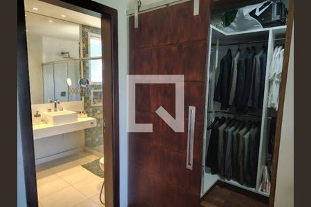 Casa à venda com 4 quartos, 418m² em Vila Progresso, Niterói