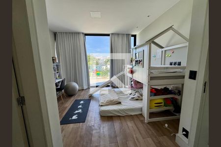 Casa à venda com 4 quartos, 450m² em Vargem Grande, Rio de Janeiro