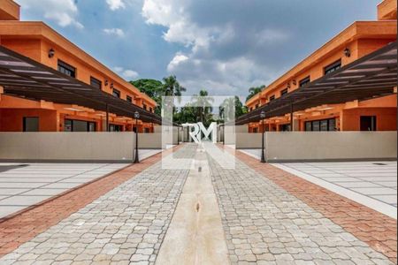 Casa à venda com 4 quartos, 412m² em Jardim Prudência, São Paulo
