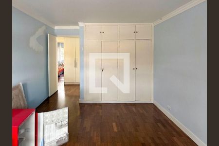 Casa à venda com 3 quartos, 329m² em Jardim Santo Amaro, São Paulo
