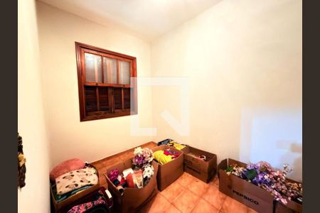 Casa à venda com 5 quartos, 207m² em Jardim Pinheiros, São Paulo