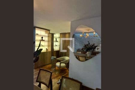 Casa à venda com 3 quartos, 171m² em Campo Belo, São Paulo
