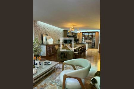 Casa à venda com 3 quartos, 171m² em Campo Belo, São Paulo