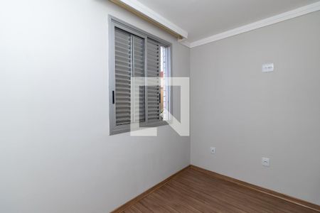 Quarto 2 de apartamento para alugar com 3 quartos, 95m² em São João Batista, Belo Horizonte
