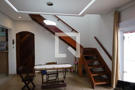 Casa à venda com 3 quartos, 200m² em Interlagos, São Paulo