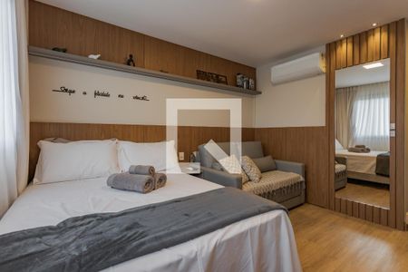 Sala/Quarto de kitnet/studio para alugar com 1 quarto, 25m² em Boa Vista, Porto Alegre