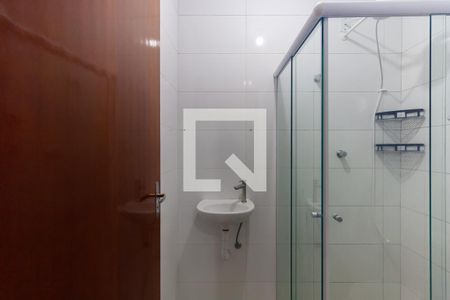 Banheiro de apartamento para alugar com 1 quarto, 32m² em Chácara Belenzinho, São Paulo