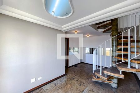 Sala de apartamento à venda com 3 quartos, 256m² em Vila Claudia, São Paulo