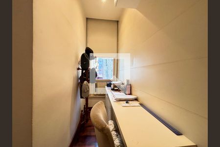 Quarto 1 de apartamento à venda com 1 quarto, 90m² em Copacabana, Rio de Janeiro