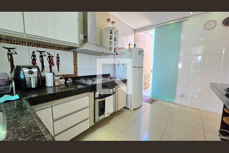 Casa à venda com 3 quartos, 180m² em Jardim Imperial, Lagoa Santa