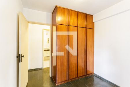Quarto 1 de apartamento para alugar com 2 quartos, 74m² em Vila Olímpia, São Paulo