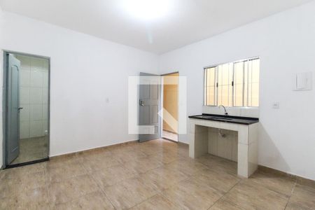 Cozinha de casa para alugar com 1 quarto, 35m² em Vila Lourdes, São Paulo