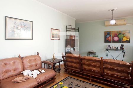 Sala 1 de apartamento para alugar com 3 quartos, 280m² em Santana, Porto Alegre