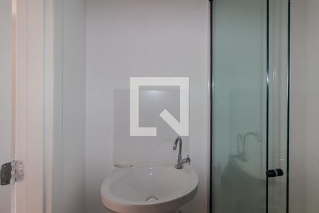 Banheiro de kitnet/studio para alugar com 1 quarto, 18m² em Jardim Imperador (zona Leste), São Paulo