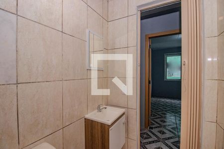 Banheiro de apartamento para alugar com 1 quarto, 40m² em Humaitá, Porto Alegre