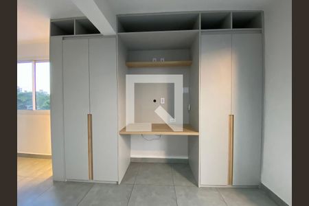 Studio de kitnet/studio para alugar com 1 quarto, 30m² em Rio Pequeno, São Paulo