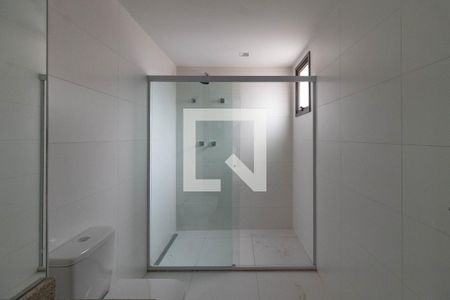 Banheiro de kitnet/studio para alugar com 1 quarto, 32m² em Perdizes, São Paulo