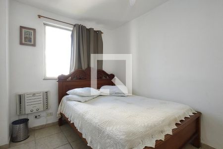 Quarto 1 de apartamento para alugar com 2 quartos, 50m² em Camorim, Rio de Janeiro