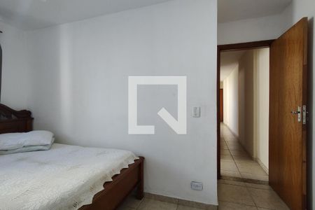 Quarto 1 de apartamento para alugar com 2 quartos, 50m² em Camorim, Rio de Janeiro