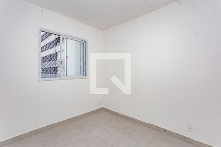 Quarto 2 de apartamento para alugar com 2 quartos, 42m² em Vila Vermelha, São Paulo
