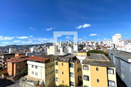 Vista da Sala de apartamento à venda com 3 quartos, 167m² em Sagrada Família, Belo Horizonte