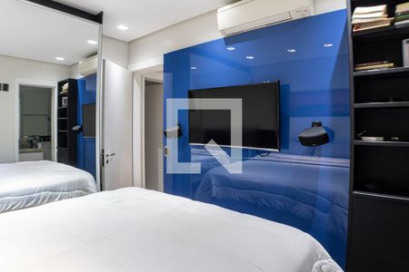Suíte 1 de apartamento à venda com 2 quartos, 64m² em Itaim Bibi, São Paulo