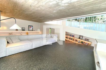 Sala de casa de condomínio à venda com 4 quartos, 488m² em Vile de Montagne, Nova Lima
